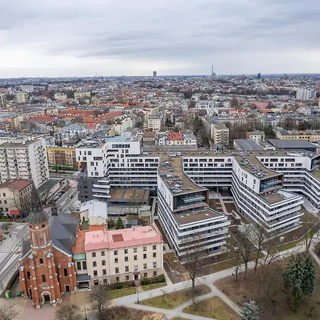 Business - 47m2, Balcony And Parking By Rentujemy Appartement *