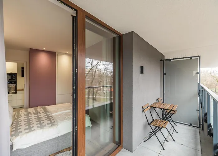 Business - 47m2, Balcony And Parking By Rentujemy Krakau