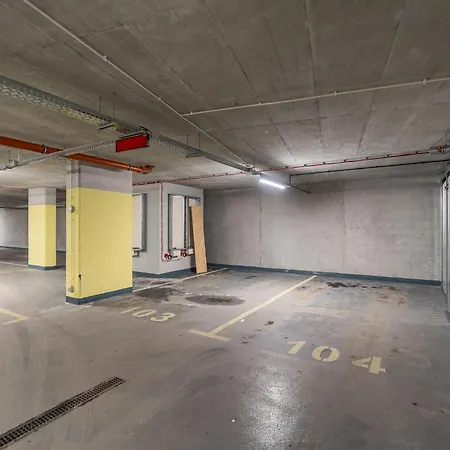 Apartment Business - 47m2, Balcony And Parking By Rentujemy Krakow