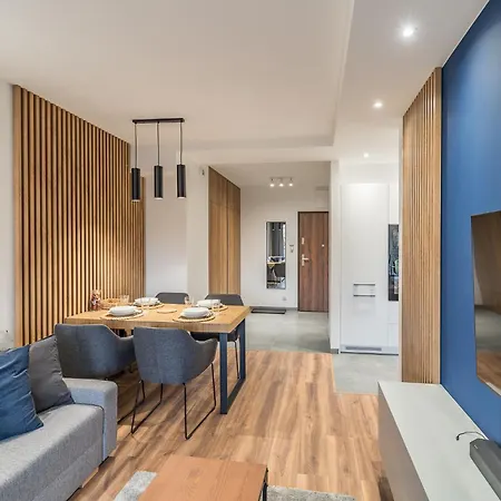 Business - 47m2, Balcony And Parking By Rentujemy * Краков