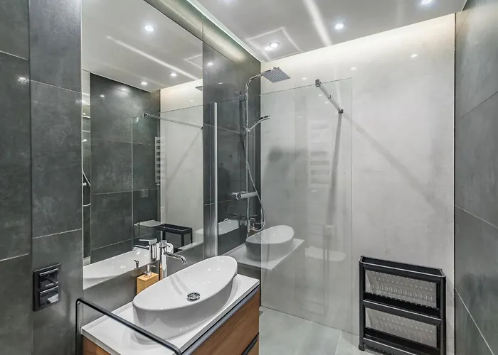 Business - 47m2, Balcony And Parking By Rentujemy דירה *