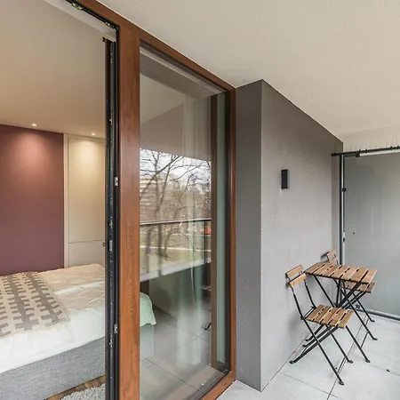 Business - 47m2, Balcony And Parking By Rentujemy Krakov