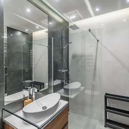 Business - 47m2, Balcony And Parking By Rentujemy Apartmán *