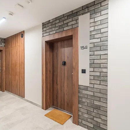 דירה Business - 47m2, Balcony And Parking By Rentujemy *