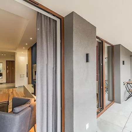 Business - 47m2, Balcony And Parking By Rentujemy Cracóvia