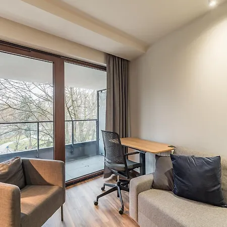 Apartamento Business - 47m2, Balcony And Parking By Rentujemy *
